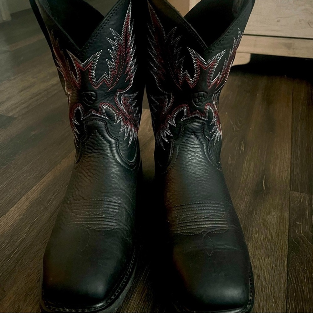 Ariat Black and Red Cowboy Boots with Western Stitching